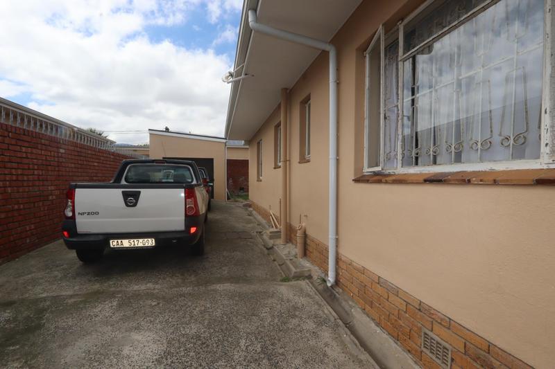 To Let 4 Bedroom Property for Rent in Gatesville Western Cape